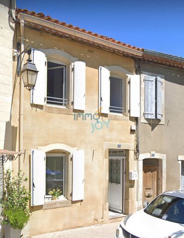 Caroline ... and Martine ... offer for sale a house in the village of La Digne d'Aval type 5 of 156m2 with garage of 44m2. Located 2km from Limoux, close to all amenities (AUDE-11). It consists of: On the ground floor: a kitchen open to a bright livi...