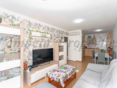 Apartment in Mezquitilla, Only one minute from the beach. 2 bedrooms and 2 bathrooms.