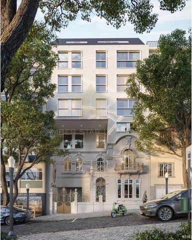 A fully restored palace located in one of Lisbon's most valued and luxurious areas promises to be a fascinating and exclusive experience for future residents. The building is located very close to Praça Marquês de Pombal and next to Avenida da Liberd...