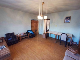 Price: €23.421,00 Category: House Area: 76 sq.m. Plot Size: 3975 sq.m. Bedrooms: 1 Bathrooms: 1 Location: Countryside Renovation house on a plot of almost 4,000 m2 in the beautiful south of Hungary. The house needs to be renovated, but certainly offe...