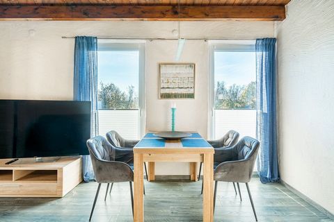 The ‘Silbersee’ flat offers spacious and comfortable accommodation for an unforgettable stay for families. With two bedrooms that sleep a total of four people and an open-plan living room/dining area with a fully equipped kitchen, guests can expect a...