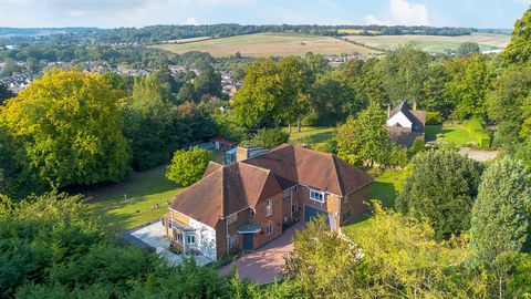 A spacious six-bedroom home over 5000 square feet presented within an acre of grounds in Bourne End, Buckinghamshire. Wharton House is a spacious six-bedroom three-bathroom home presented over 5000 sq. ft. The property also has four reception rooms, ...