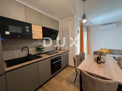 HET EILAND PAG, NOVALJA - luxe appartement in rijtjeshuizen. NIEUWBOUW! Wij verkopen dit prachtige 3 slaapkamer appartement S3 verdeeld over drie verdiepingen p+2 waar op de begane grond zich een keuken en een woonkamer bevinden met toegang tot een o...