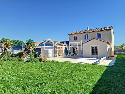 Venez découvrir à 10 minutes du centre-ville de Niort, cette jolie maison familiale de sept chambres, comprenant au rez-de-chaussée une entrée avec placard, un lumineux et chaleureux séjour/salon, doté d'un insert guillotine, une cuisine équipée et a...