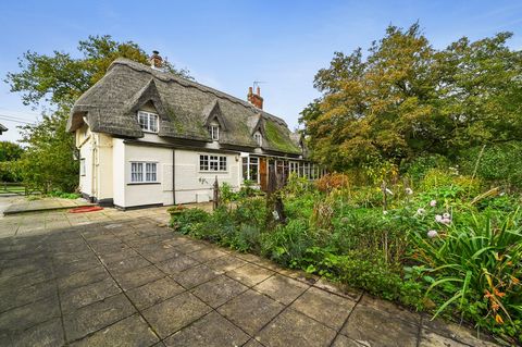 STEP INSIDE ** GUIDE PRICE OF £800,000 to £900,000 ** The ground floor exudes warmth and character, featuring a harmonious blend of period details and practical living spaces. Upon entry, you are greeted by a welcoming foyer that leads to an impressi...