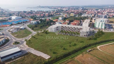 Location: Istarska županija, Umag, Umag. L'Istria, Umago A pochi passi dal centro di Umago si trova questo meraviglioso appartamento al piano terra di un moderno edificio nuovo! L'appartamento si trova al piano terra di un nuovo edificio moderno dota...