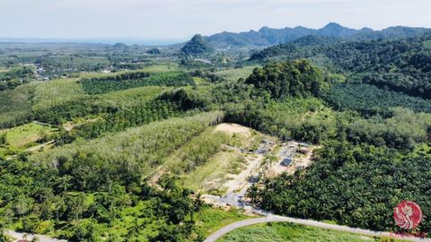 5 rai of land with mountain views for sale perfect for development villa in Ao Nang, Krabi. The highlights of this plot are that you can see the stunning scenery of the surrounding mountains. The plot has a distinctive appearance like no other. It se...