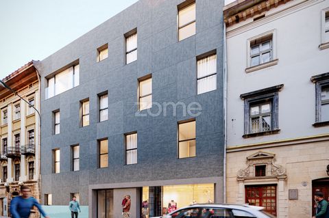 Identificação do imóvel: ZMPT572151 This building is development consists of 14 units, spread over 4 floors. This apartment is on the 1st floor: -Entrance hall; -Full bathroom; -Bedroom with wardrobe and access to the terrace; -Large living room (air...