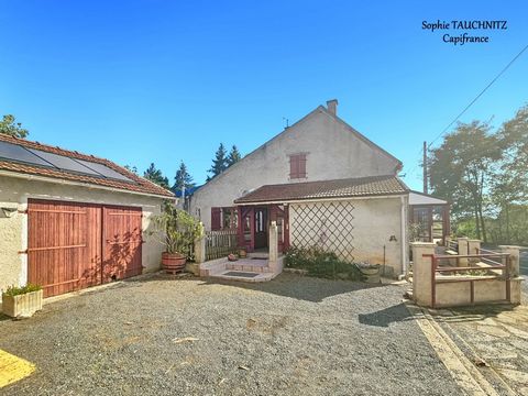 Sur la commune du Saint-Loup, maison P10 - Terrain de 1354 m². Sophie TAUCHNITZ vous propose sur la commune du Saint-Loup, une maison denviron 185 m²avec étage. Située à la sortie du village de Saint-Loup, à 27 km de Moulins et 33 km de Vichy, la mai...