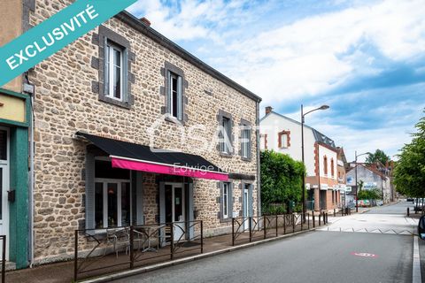 Belle opportunité à saisir pour ce magnifique ensemble immobilier en pierre de 215 m2 pour une superficie de 572 m2 située dans une commune de 1200 habitants non loin des commodités ( médecin , pharmacie , , collège et école primaire banque , opticie...