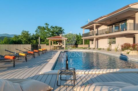 Location: Istarska županija, Pićan, Pićan. Pićan, surroundings, beautiful Villa surrounded by nature In the vicinity of Pićan, in a quiet location, in a small village, there is this beautiful Villa with a swimming pool. Built in 2021, with a total ar...