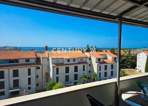 For sale is a spacious 4-room apartment measuring 86 m2 located on the fourth floor of a building with a total of four floors. The apartment was recently renovated in 2023, ensuring a modern and refreshed interior. The apartment offers three bedrooms...