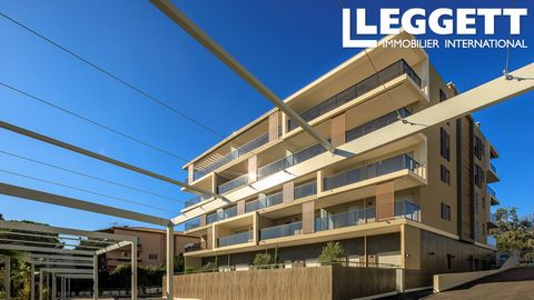 A24963DCA06 - ** Delivery Q3 2024 ** Live in the sun and take advantage of its outdoor spaces all year round. Halfway between Nice and Cannes, Antibes Juan-les-Pins is an ideally located seaside resort on the Côte d'Azur offering an exceptional quali...