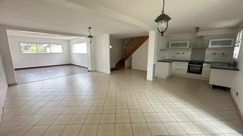 Maison de Bourg de 111 m², jardin clos, proche écoles