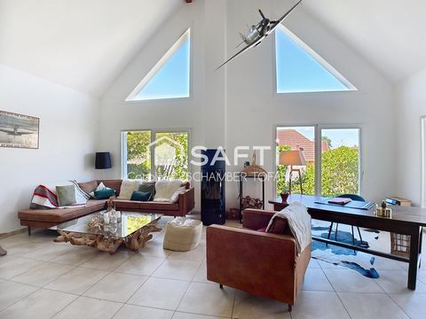 Magnifique maison d’architecte avec séjour cathédrale et piscine