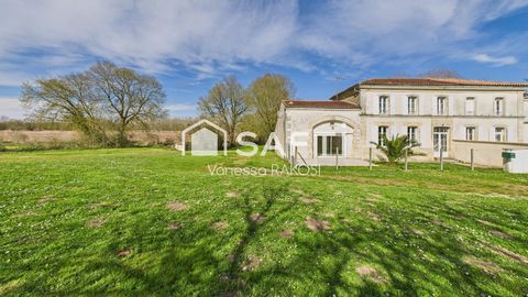 Maison charentaise de 148 m2 3 chambres garage et jardin