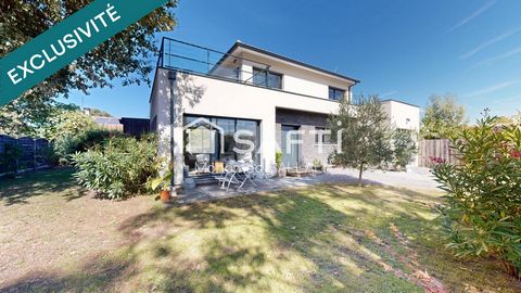 Maison contemporaine avec roof top et suite parentale