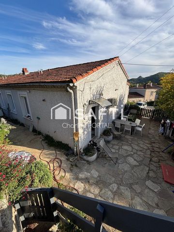 Superbe maison, mitoyenne et son environnement, calme