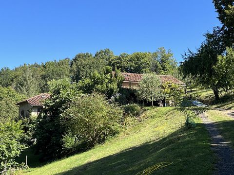 Corps de ferme avec châtaigneraie - 3ha