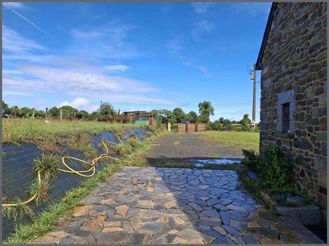 Belle maison en pierre mitoyenne - Double garage- 3000 m 2 de terrain campagne entre DINGE et Combourg