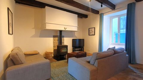 MAISON RENOVEE AVEC JARDIN AU COEUR DU VILLAGE DE LUNAC