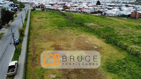 Great investment opportunity in Puerto Montt! An exceptional urban site of 3,973.89 m2 is put up for sale nestled in a peaceful residential sector, close to schools and supermarkets, strategically located between Vía Del Mediterráneo and Vicuña Macke...