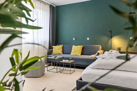 This studio apartment was re-furnished recently high-scale and will await you with a fresh & modern design. It is located very good in Ingolstadt: Walking distance to the central station but in the same time also close to the old town. You will be ab...