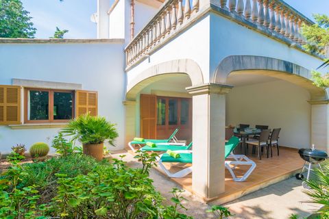 Beautiful and comfortable house for 6 guests in Portopetro. Enjoy the good weather in this fantastic house situated on the outskirts of Porto Petro. You can take advantage of pleasant evenings in the furnished porch, make delicious barbecues and enjo...