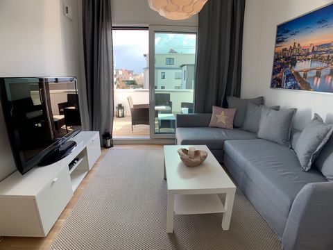 The Goldsteinkoje - Bad Nauheim - new 2-room penthouse apartment centrally located at Goldsteinpark. Fully furnished. Available from October (01.10.2021) The luxurious apartment is located in the attic of a 3-storey residential building. It has livin...