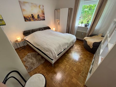 In search of a central living space (95 m2) that combines city convenience with peace of nature? Having bus stop and beautiful forest 2 minutes away? In 5 minutes to Erlangen city center by bus or bike? Let us invite you to have a focus on a cosy and...