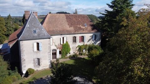 Situated in the heart of the Creuse-Limousin countryside at the end of a small farming hamlet is this stunning renovated manor house, which has been renovated tastefully but not taking away any of its original features by making it modern. The proper...