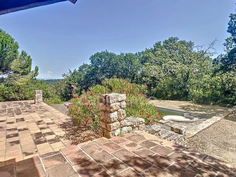 Département du Gard, à vendre SALAZAC (30760), Atypique Maison de 291 m² habs environ - 4 chambres - Terrain de 4325 m² boisé mi-clos - piscine en L - Sous-sol complet