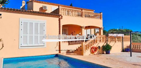 Detached villa with lovely sea views overlooking the beautiful bay of porto petro. On a plot of 800m2 with very spacious living area of 200m2. 4 double bedrooms with built in wardrobes and patio doors leading to lovely sunny terraces, 2 bathrooms, gu...