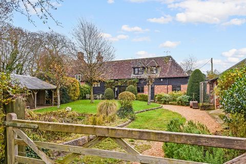 Luxurious 17th century Grade II Listed semi-detached barn conversion nestled in the picturesque village of Twyford. Welcome to a timeless retreat tucked away at the end of a tranquil country lane. This remarkable property boasts a rich history, havin...