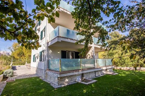 The island of Krk, Baška, three attractive furnished apartments total surface area 137 m2 for sale, in a detached villa, 300 m from the beach. The apartments consist of ground floor with two-room apartment of 41 m2, with terrace of 15 m2 and garden o...