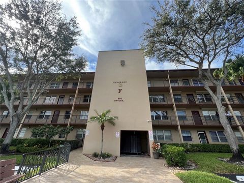 Cozy unit two bedrooms one and half bath. Convenient second floor unit included 10 x 12 small storage; large screen covered balcony, all tile floor; One assigned parking space 206, plenty of guess parking available; this is 55+ community with resort ...