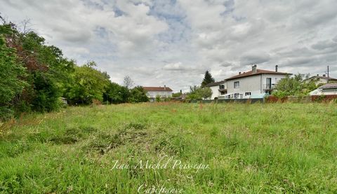 Dpt Haute Garonne (31), à vendre SAINT GAUDENS Terrain à batir de 870m2