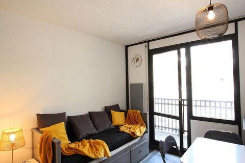 De residentie is gelegen in Chamrousse 1650 (Le Recoin). Residentie met lift van 12 verdiepingen en 260 wooneenheden. Gratis pendeldienst onderaan het gebouw naar het station (Le Recoin en Roche Béranger). Skikluisje. Studio van 19m², op de 7e verdie...