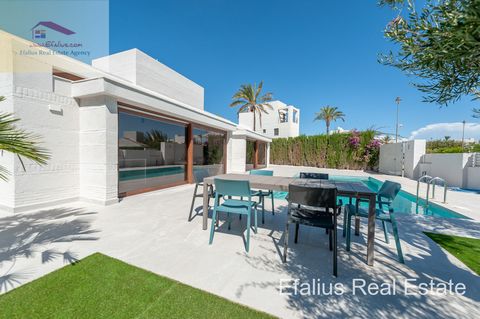 La Peraleja Golf , villa Cabales 8.10 is a detached villa that overlooks the resort’s green and protected area. The villa is on one level and has four bedrooms and two bathrooms. Open plan kitchen and living/dining room with a chimney. Large floor-to...