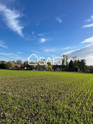 Proximité de Nesle, Péronne, au calme de la campagne, votre future maison proche de ballades en vallée de Somme. Possibilité d'avoir plus de terrain non constructible pour pâture ou autre. A votre disposition pour plus de renseignements. Les informat...