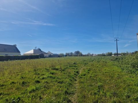 Situé dans la charmante commune de Cléder, ce terrain de 737 m² offre un cadre de vie paisible et verdoyant. Cléder, réputée pour sa qualité de vie, est une ville dynamique offrant à ses habitants un environnement propice à la détente. Proche des pla...