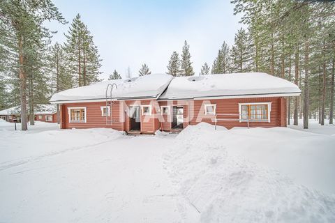 Een goed onderhouden halfvrijstaand appartement als 1/6 eigendom in de omgeving van Rakkavaara. Er zijn bergruimtes tussen de appartementen, dus er zijn geen directe aangrenzende muren. Functionele, ruime ruimtes en een locatie dicht bij skibusverbin...