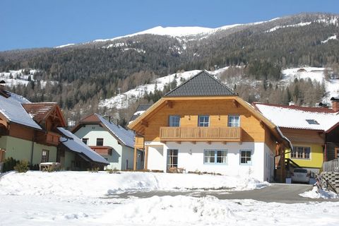 Este amplio y moderno apartamento de vacaciones con capacidad para un máximo de 7 personas se encuentra en una casa de vacaciones en St. Michael, en el parque de la biosfera de Lungau en Salzburgerland, rodeado por un maravilloso paisaje montañoso al...