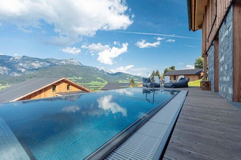 Willkommen in unserem stilvollen 95 m² großen Superior Apartment im Hauser Kaibling Mountain Resort, ideal für bis zu 4 Personen. Dieses moderne, zweistöckige Apartment verfügt über 2 Schlafzimmer und 2 Badezimmer, darunter ein eigenes Badezimmer und...