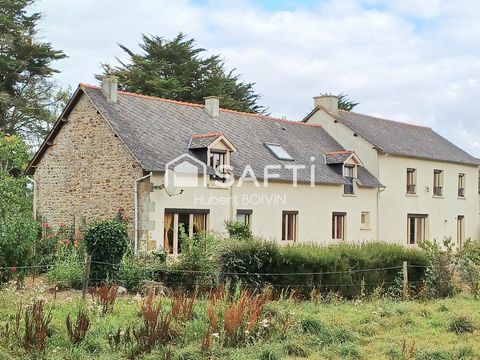 Superbe longère de près de 230m² habitables...terrain de plus de 1900m²...très beaux volumes...à découvrir rapidement !