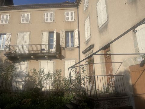 APPARTEMENT CENTRE HISTORIQUE