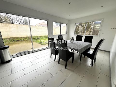 Maison le May sur Evre