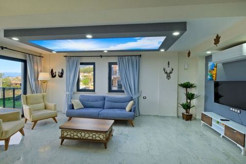Our villa is located in the Ovacık district of Fethiye and offers magnificent views of Mount Babadagi and the region's highest mountain, Mendos Dagi. Thanks to its proximity to world-famous beaches and attractions such as the Blue Flag-awarded Ölüden...
