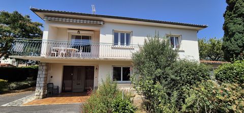 Maison T6 178 m² avec garage et terrain de 1008 m²