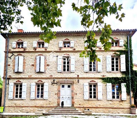 Grand domaine 450m2 restauré avec 3 ha de terrain